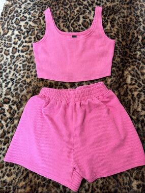 SHEIN Bright Pink Ribbed Crop Tank
